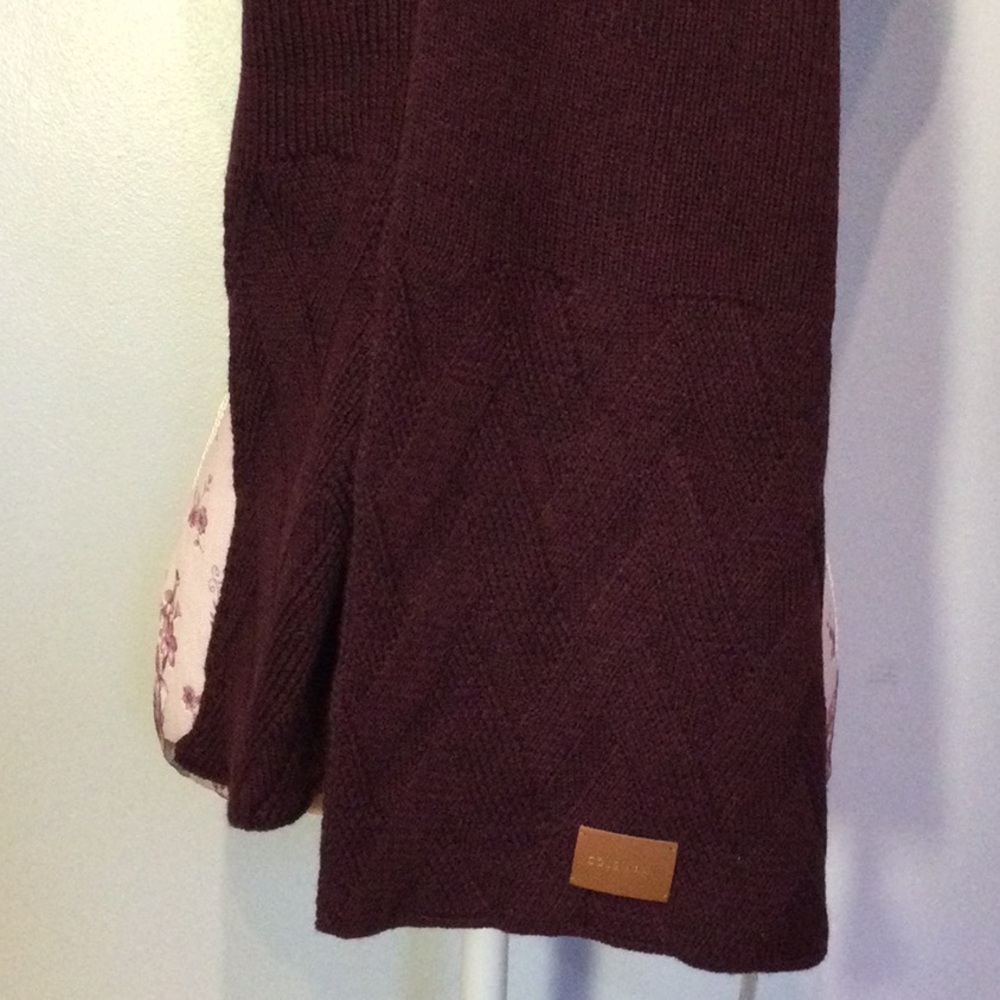 Cole Hahn Burgundy Scarf - Picture 7 of 13